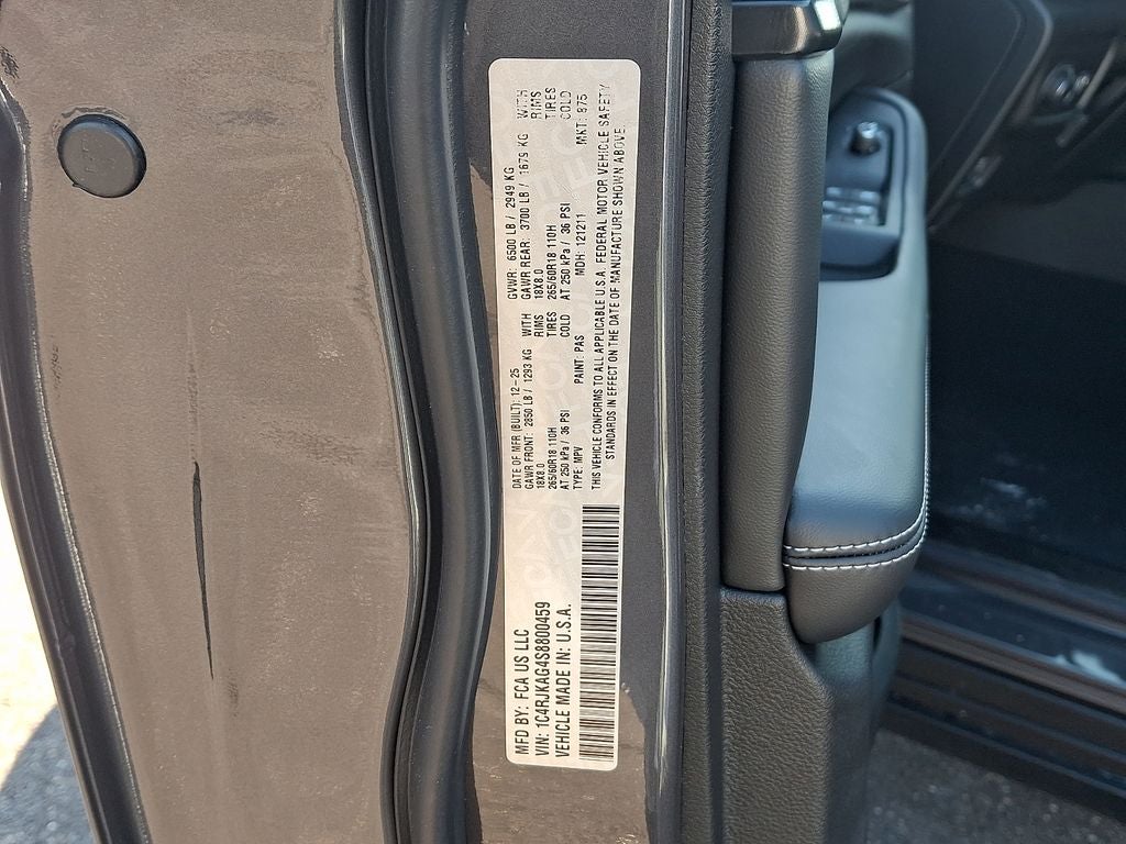 2025 Jeep Grand Cherokee GRAND CHEROKEE L LAREDO X 4X4