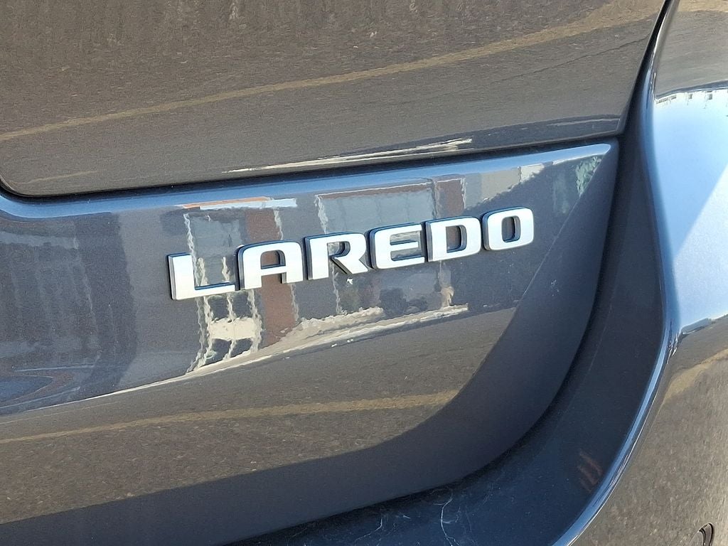 2025 Jeep Grand Cherokee GRAND CHEROKEE L LAREDO X 4X4