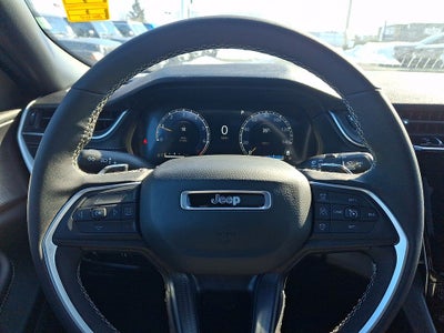 2025 Jeep Grand Cherokee GRAND CHEROKEE L LAREDO X 4X4