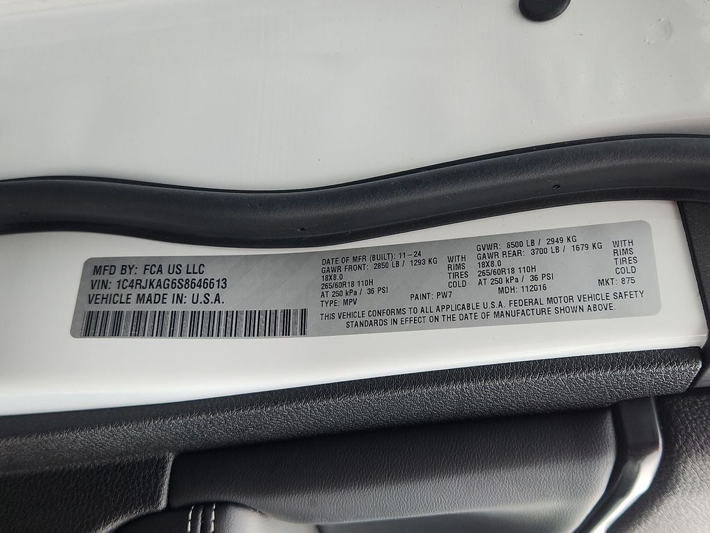 2025 Jeep Grand Cherokee GRAND CHEROKEE L LAREDO X 4X4