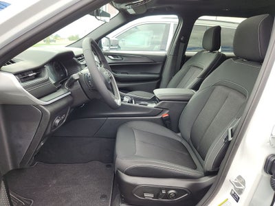 2025 Jeep Grand Cherokee GRAND CHEROKEE L LAREDO X 4X4