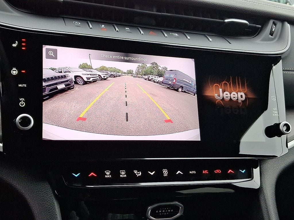 2026 Jeep Grand Cherokee L GRAND CHEROKEE L LAREDO ALTITUDE 4X4