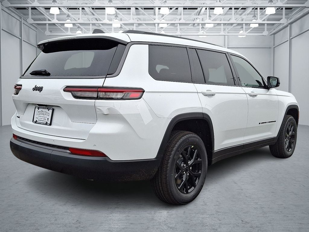 2026 Jeep Grand Cherokee L GRAND CHEROKEE L LAREDO ALTITUDE 4X4