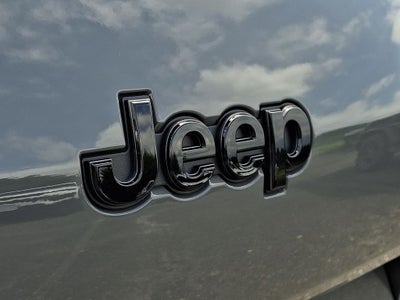 2027 Jeep Grand Cherokee L Laredo Altitude