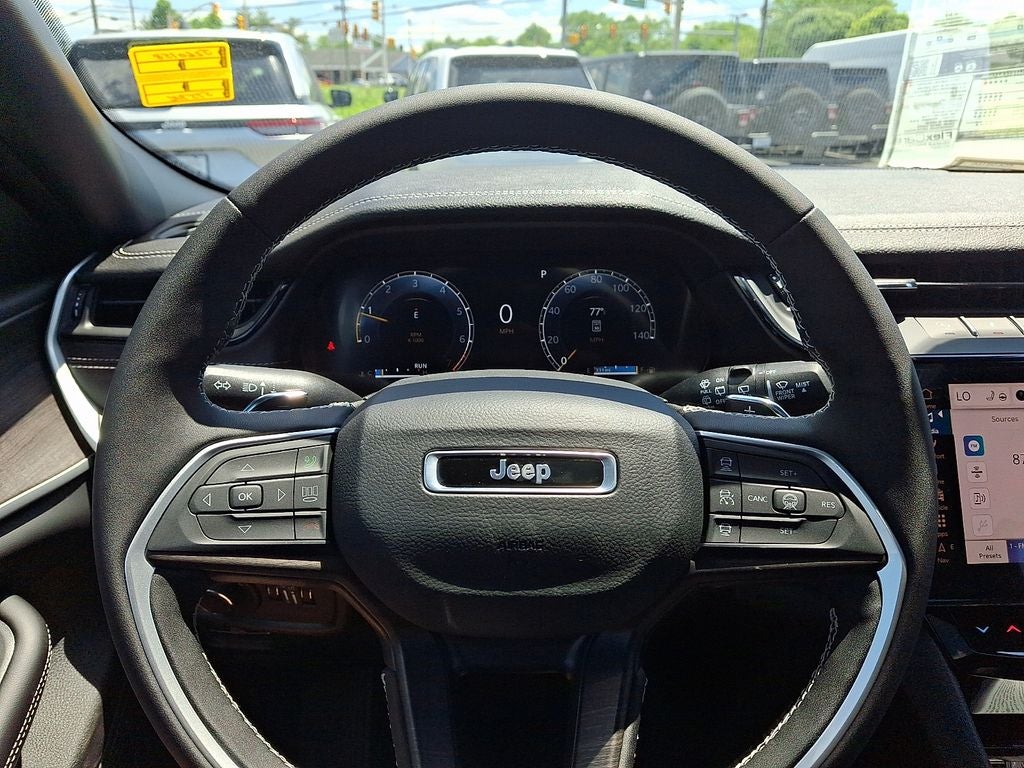 2026 Jeep Grand Cherokee L GRAND CHEROKEE L LAREDO ALTITUDE 4X4