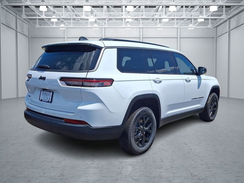 2026 Jeep Grand Cherokee L GRAND CHEROKEE L LAREDO ALTITUDE 4X4