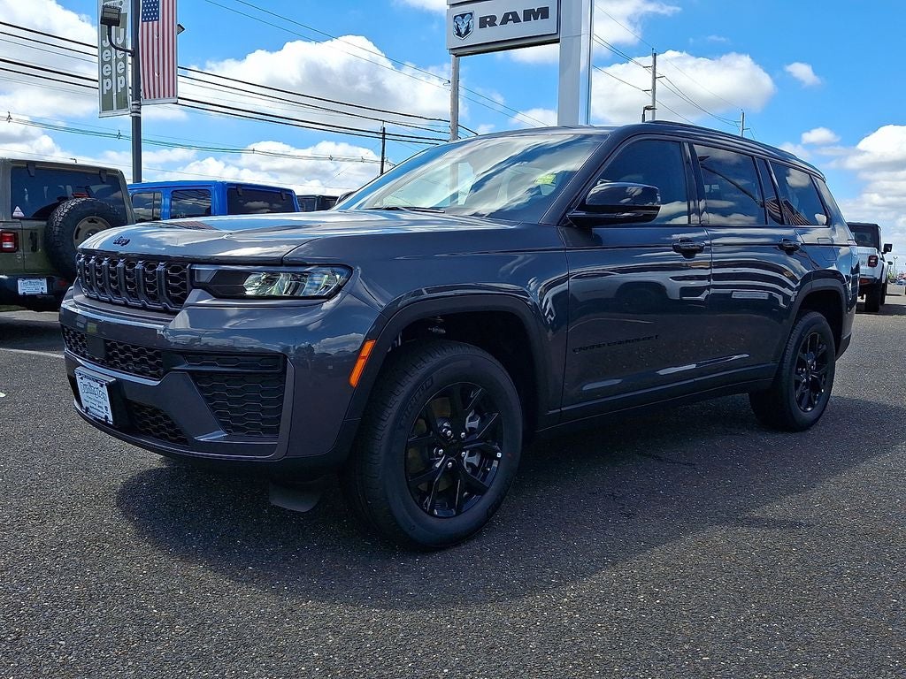 2026 Jeep Grand Cherokee L GRAND CHEROKEE L LAREDO ALTITUDE 4X4