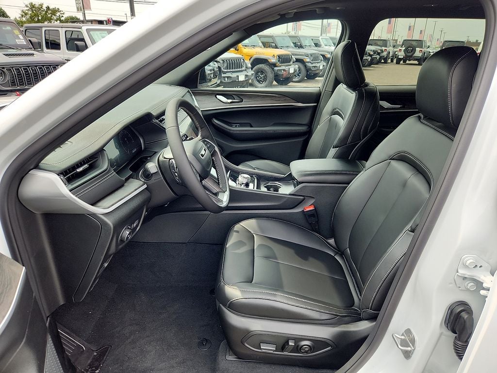 2026 Jeep Grand Cherokee L GRAND CHEROKEE L LIMITED 4X4