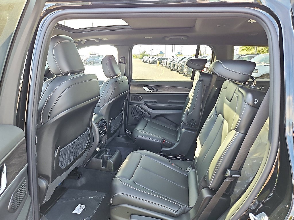2027 Jeep Grand Cherokee L GRAND CHEROKEE L LIMITED 4X4