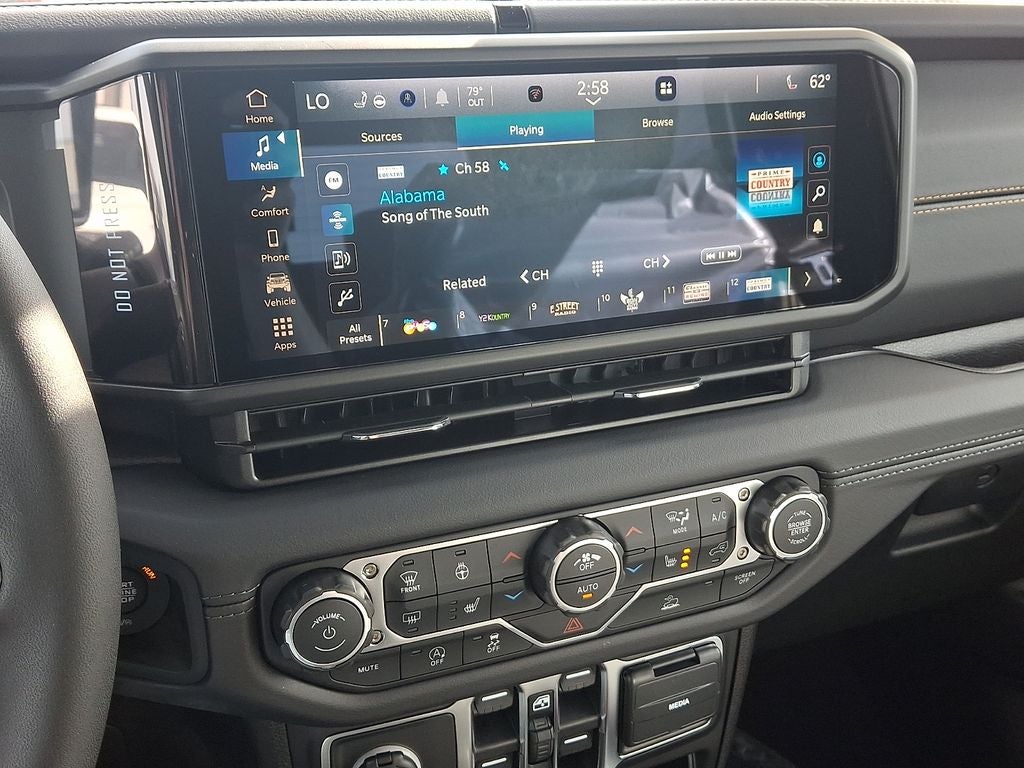 2026 Jeep Gladiator GLADIATOR SAHARA 4X4