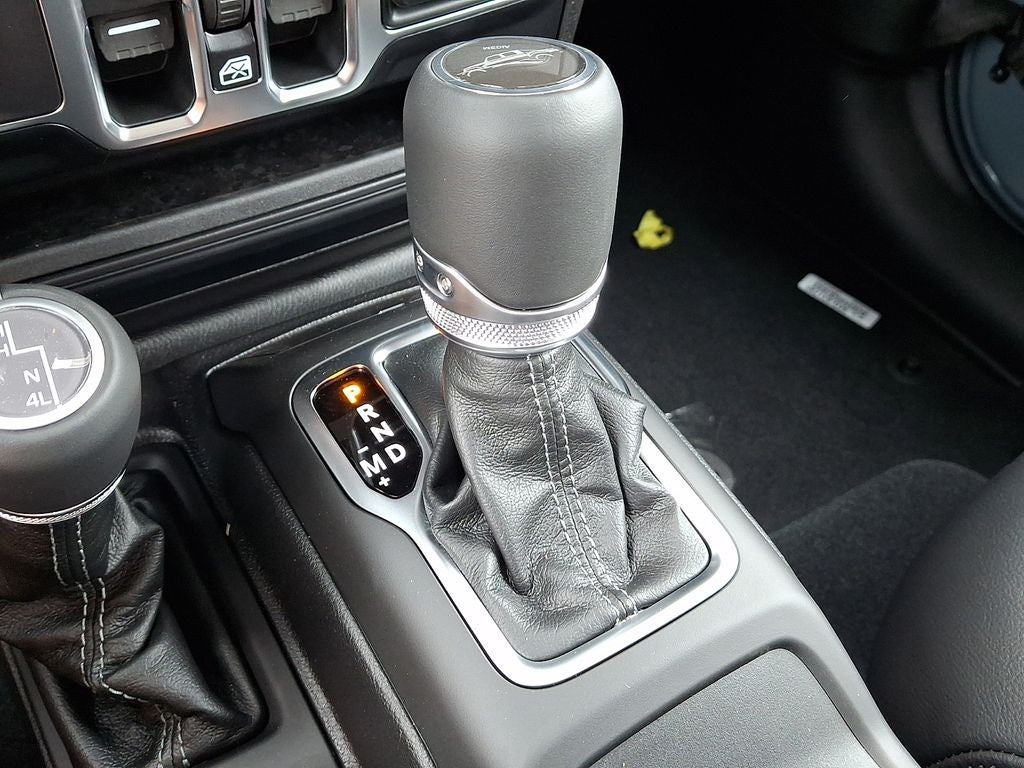 2026 Jeep Gladiator GLADIATOR SAHARA 4X4