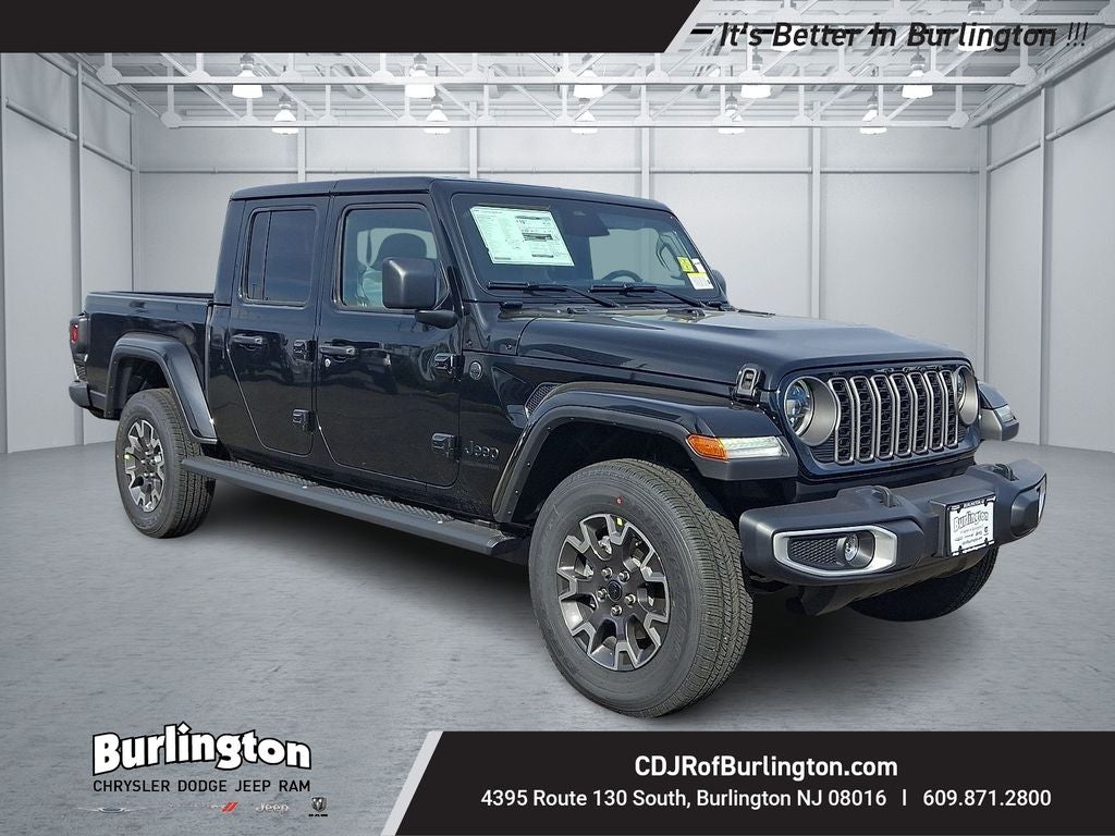 2026 Jeep Gladiator GLADIATOR SAHARA 4X4