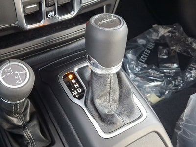 2026 Jeep Gladiator GLADIATOR SAHARA 4X4