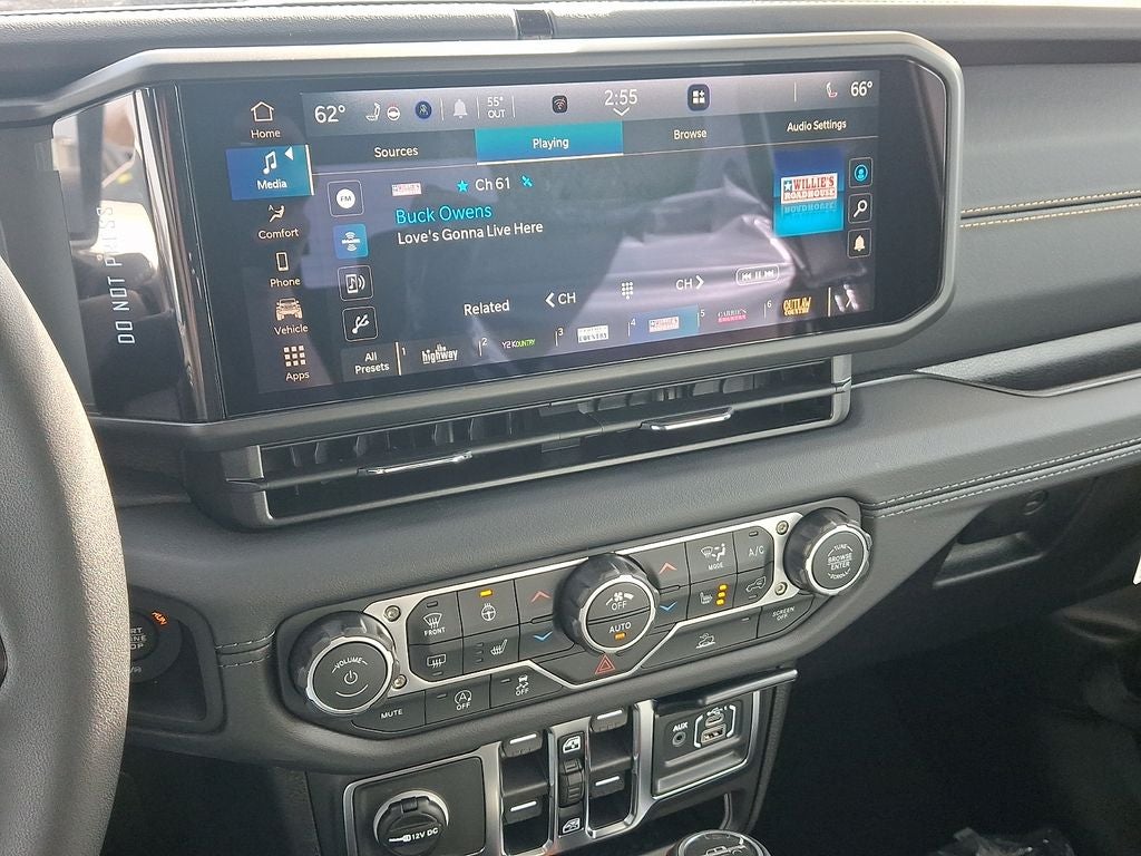 2026 Jeep Gladiator GLADIATOR SAHARA 4X4