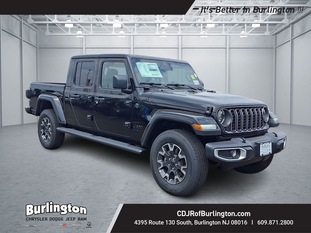 2026 Jeep Gladiator GLADIATOR SAHARA 4X4