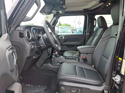 2026 Jeep Gladiator GLADIATOR SAHARA 4X4
