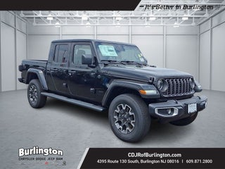 2026 Jeep Gladiator GLADIATOR SAHARA 4X4