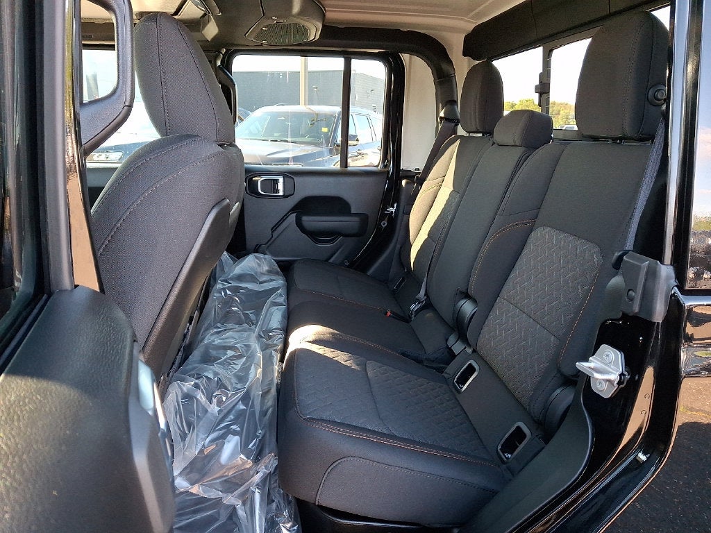2027 Jeep Gladiator GLADIATOR MOJAVE 4X4