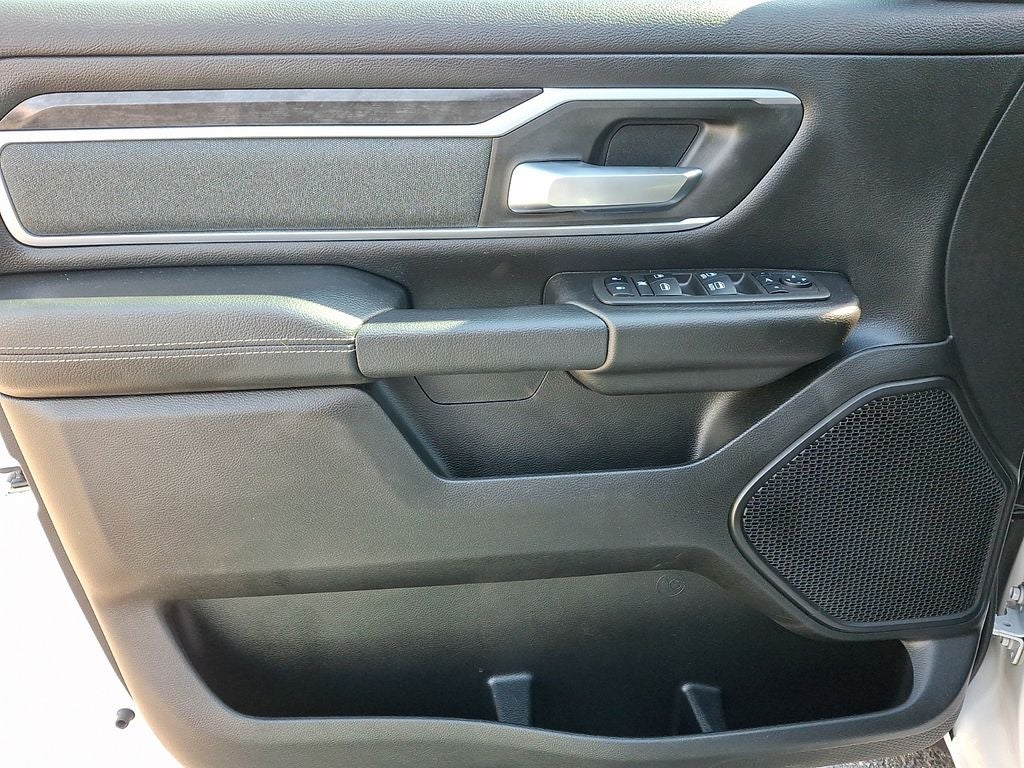 2022 RAM 1500 Big Horn Crew Cab 4x4 6'4' Box