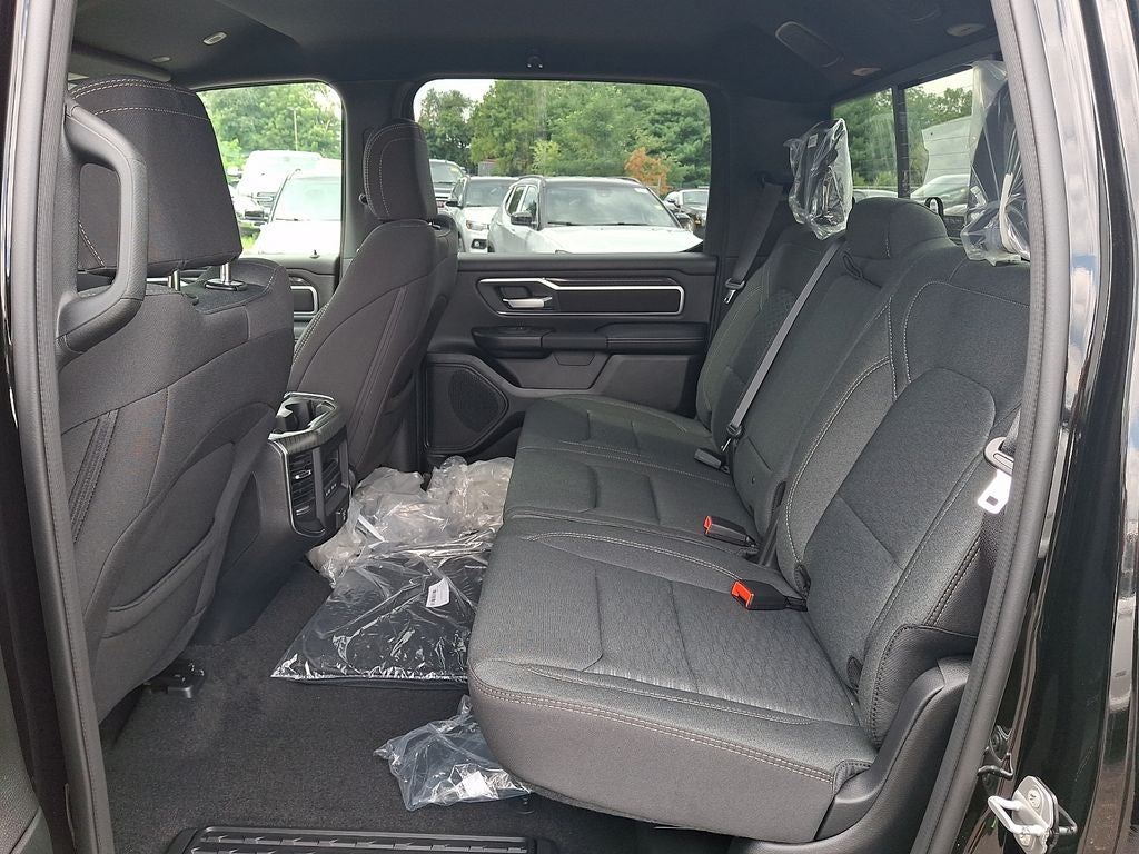 2027 RAM Ram 1500 RAM 1500 BIG HORN CREW CAB 4X4 5'7' BOX