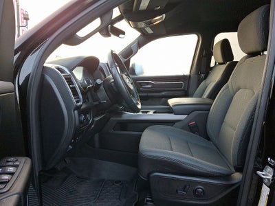 2022 RAM 1500 Big Horn Crew Cab 4x4 5'7' Box