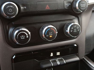 2022 RAM 1500 Big Horn Crew Cab 4x4 5'7' Box