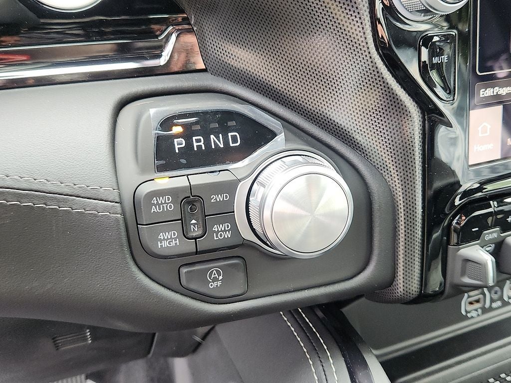 2026 RAM Ram 1500 RAM 1500 LIMITED CREW CAB 4X4 5'7' BOX