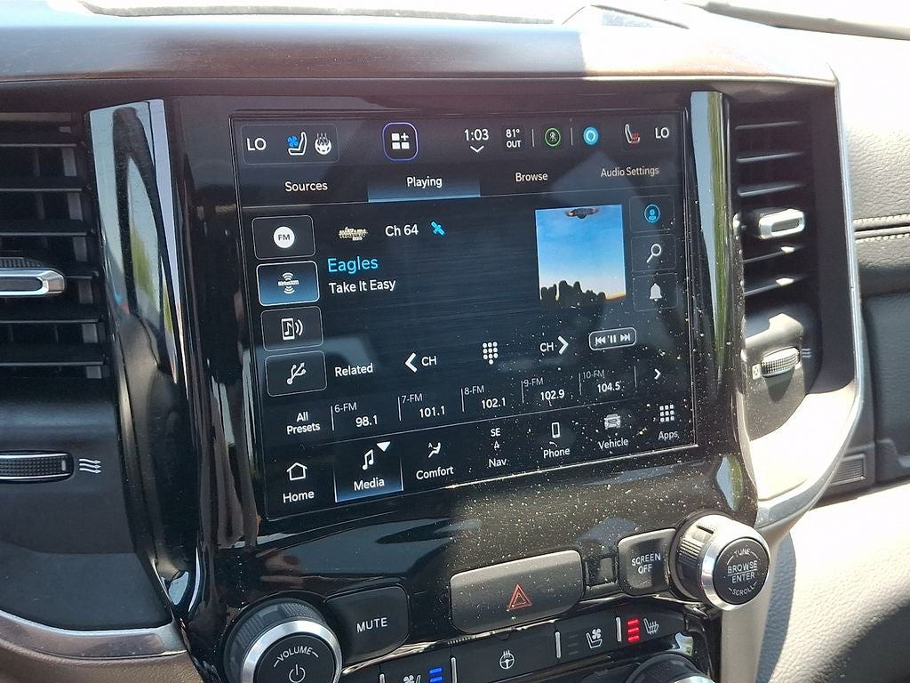 2022 RAM Ram 1500 Laramie Crew Cab 4x4 5'7' Box