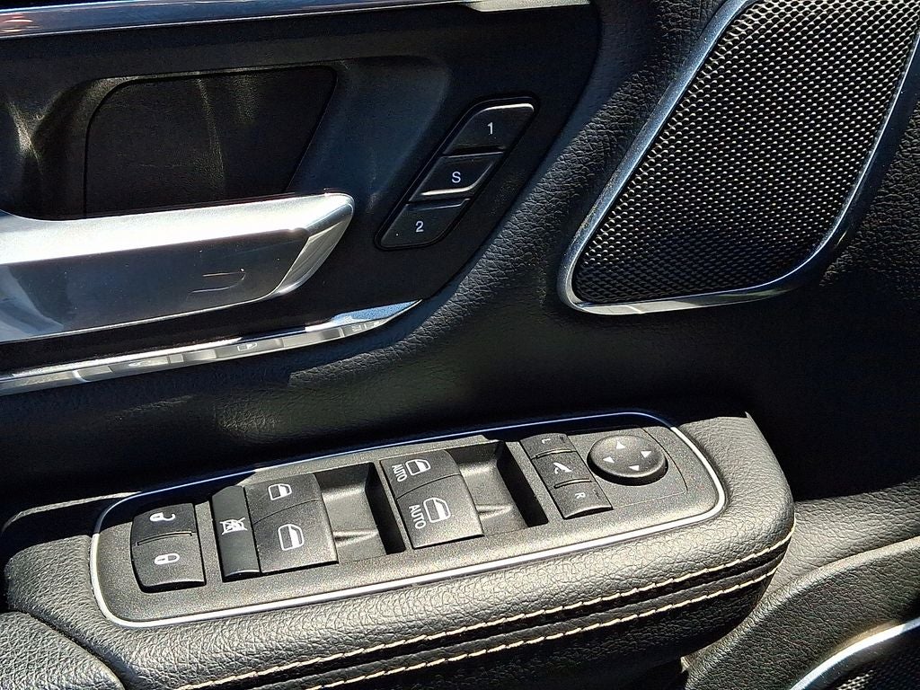 2022 RAM Ram 1500 Laramie Crew Cab 4x4 5'7' Box