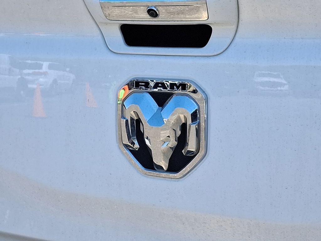2022 RAM Ram 1500 Laramie Crew Cab 4x4 5'7' Box