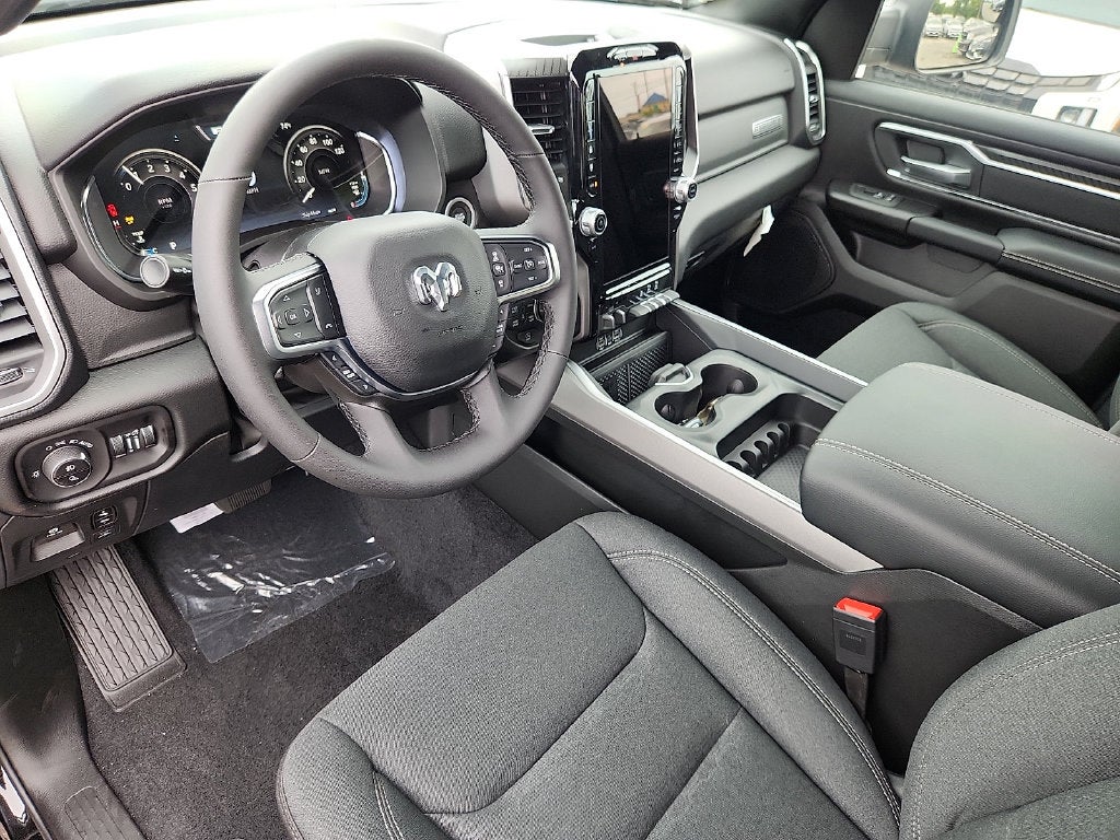 2027 RAM Ram 1500 RAM 1500 BIG HORN CREW CAB 4X4 6'4' BOX
