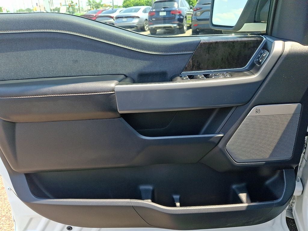 2023 Ford F-150 Lightning LARIAT
