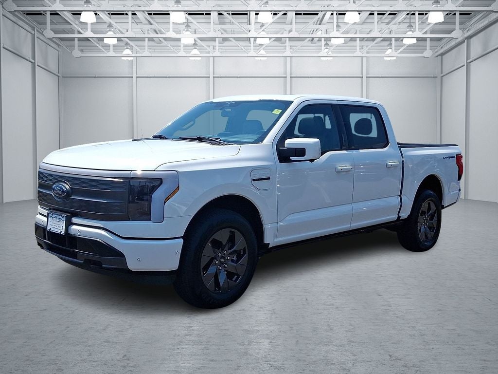 2023 Ford F-150 Lightning LARIAT