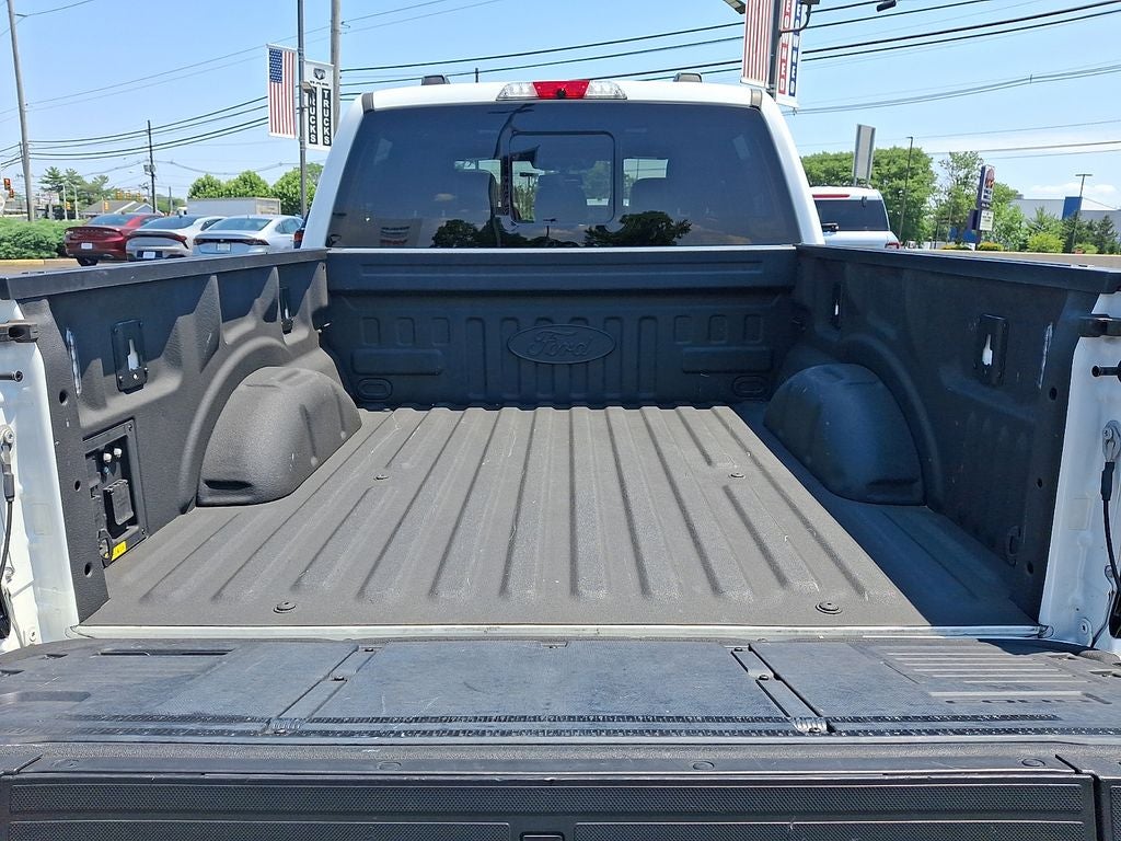 2023 Ford F-150 Lightning LARIAT