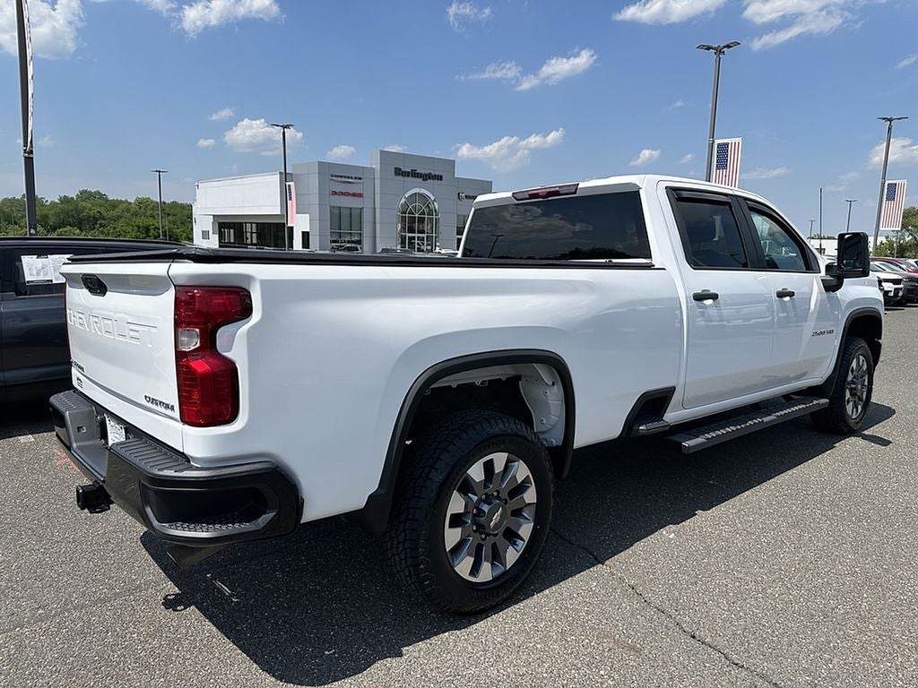 2022 Chevrolet Silverado 2500HD 4WD Crew Cab Long Bed Custom
