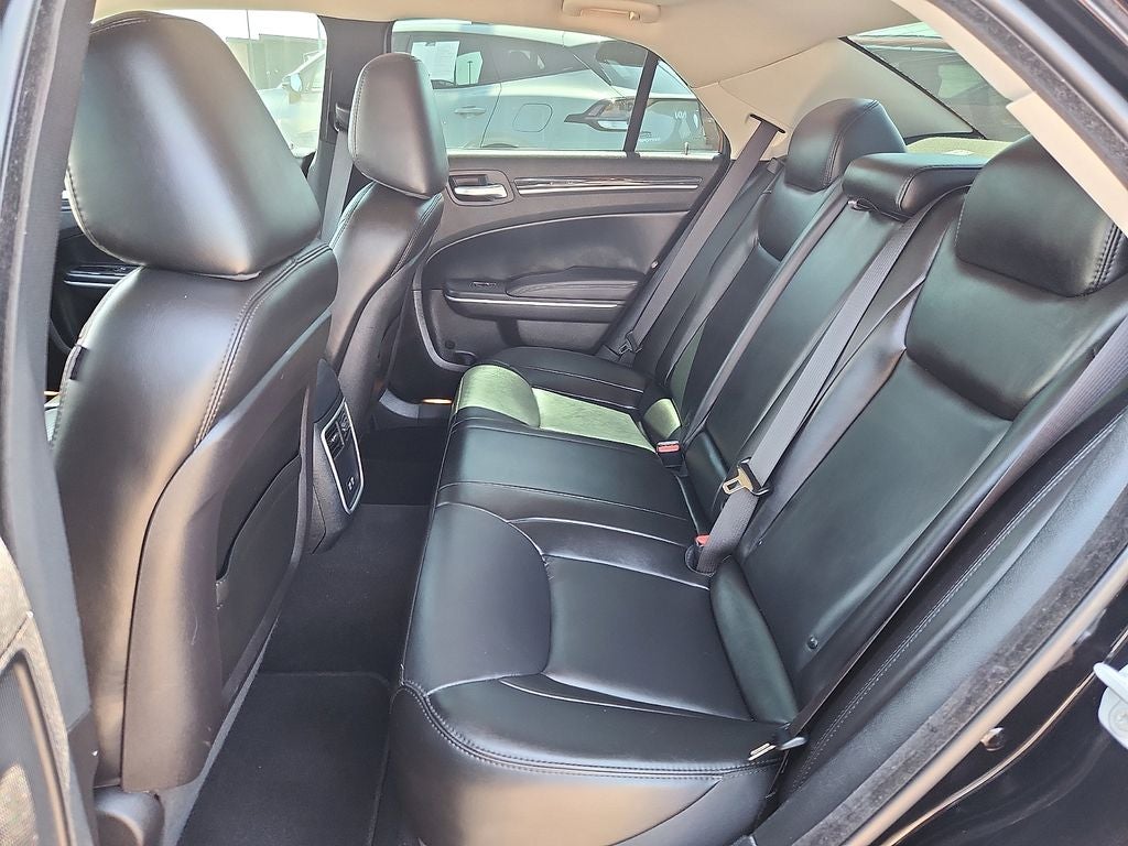 2023 Chrysler 300 Touring L AWD