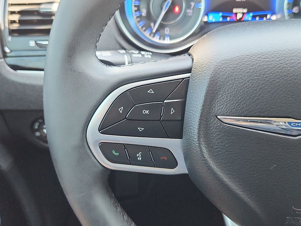 2023 Chrysler 300 Touring L AWD