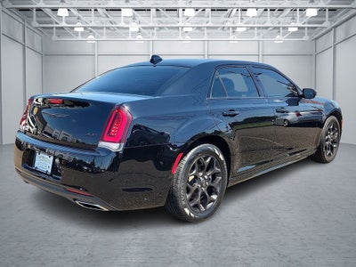 2023 Chrysler 300 Touring L AWD