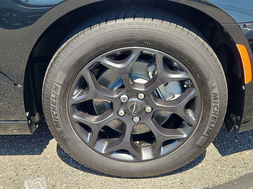 2023 Chrysler 300 Touring L AWD