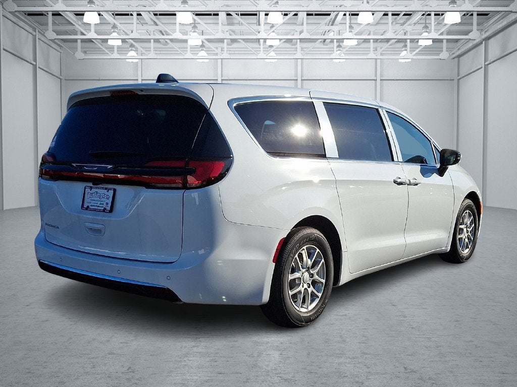 2027 Chrysler Pacifica PACIFICA SELECT