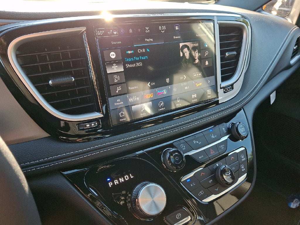 2027 Chrysler Pacifica PACIFICA SELECT
