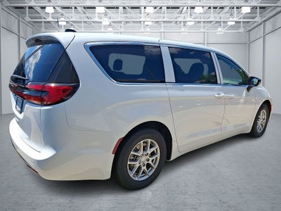 2027 Chrysler Pacifica PACIFICA SELECT
