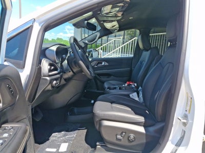 2027 Chrysler Pacifica PACIFICA SELECT