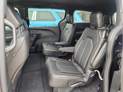 2027 Chrysler Pacifica PACIFICA SELECT