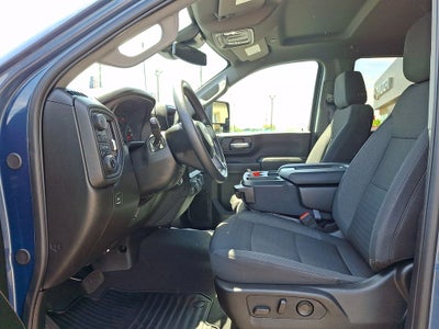 2025 Chevrolet Silverado 2500HD 4WD Crew Cab Standard Bed Custom