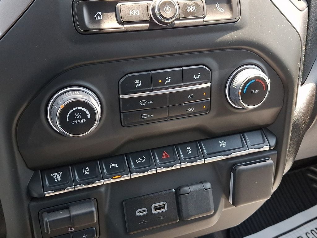 2025 Chevrolet Silverado 2500HD 4WD Crew Cab Standard Bed Custom