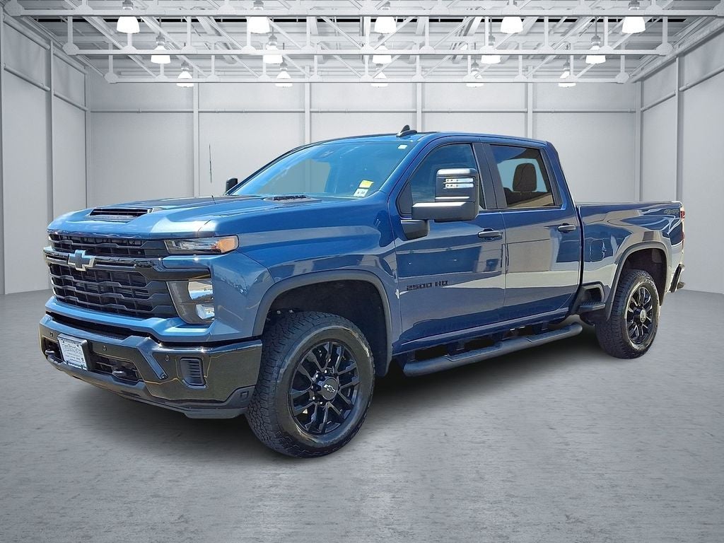 2025 Chevrolet Silverado 2500HD 4WD Crew Cab Standard Bed Custom