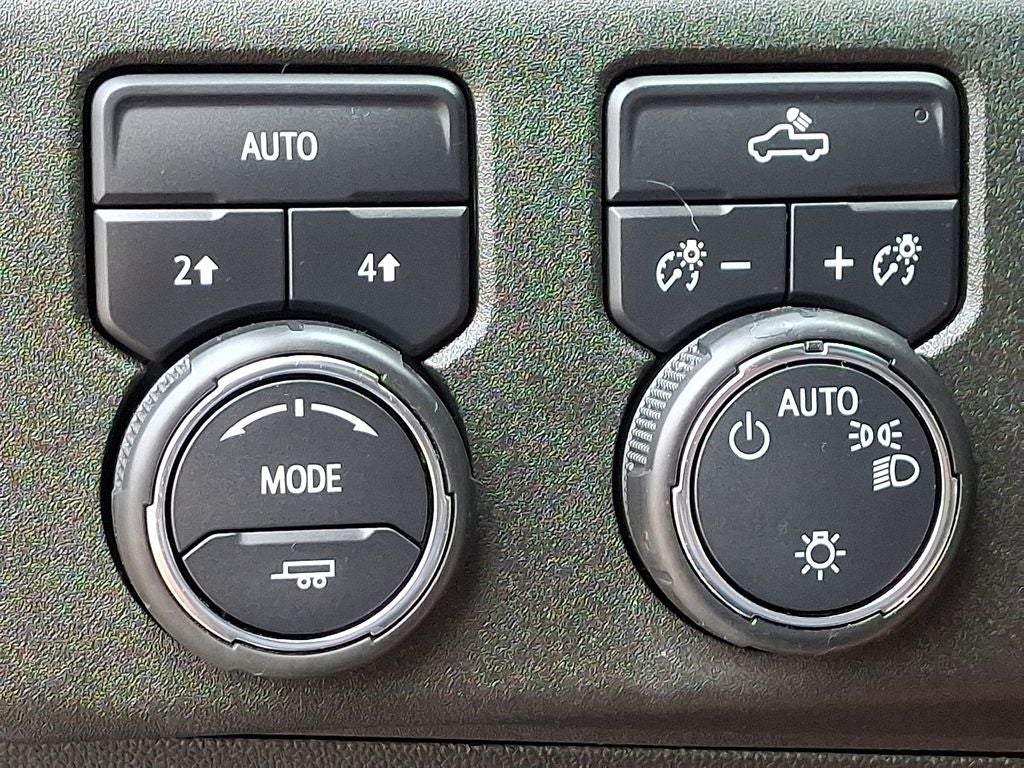 2024 Chevrolet Silverado 1500 4WD Crew Cab Short Bed LT