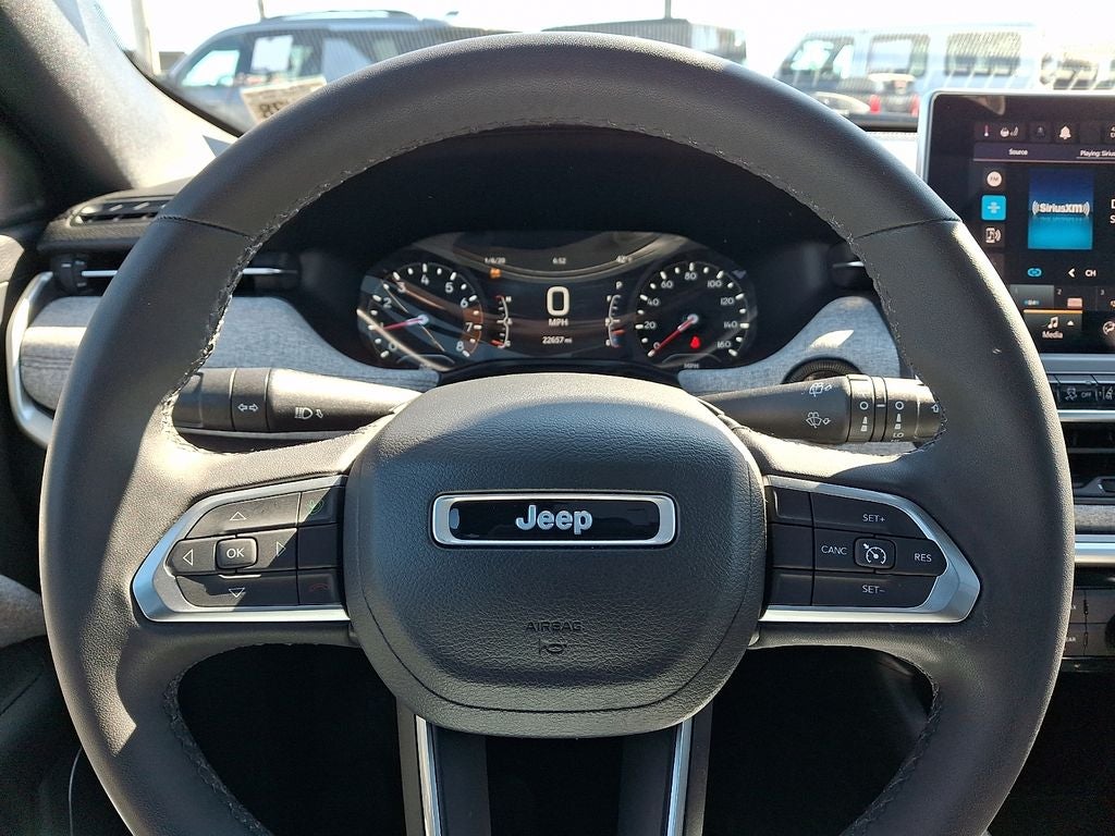 2023 Jeep Compass Latitude Lux FWD