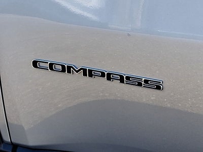 2023 Jeep Compass Latitude Lux FWD